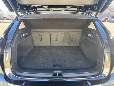 Used 2023 Buick Envision Essence w/ Sport Touring Package image 6