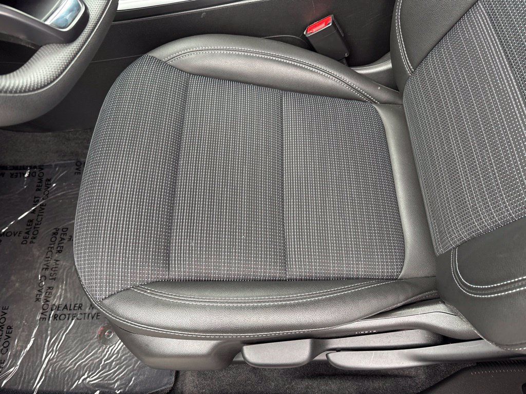Used 2025 Buick Envista Preferred FWD image 15