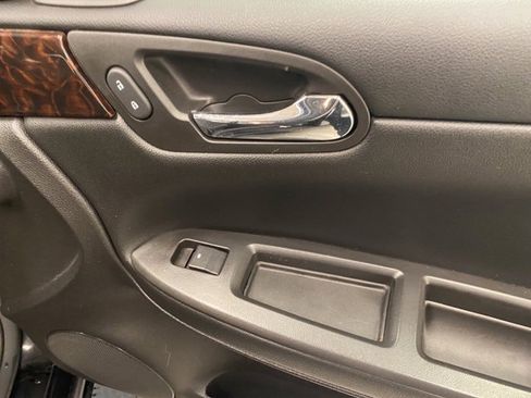 Used 2016 Chevrolet Impala Limited LS image 18