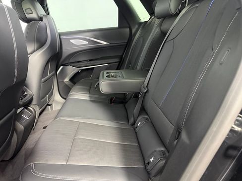 Used 2024 Cadillac Lyriq Sport AWD/4WD image 28