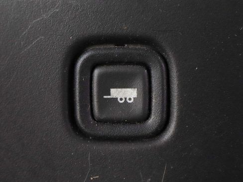 Used 2016 Chevrolet Express 4500 w/ Chrome Appearance Package image 22