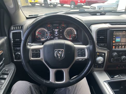 Used 2015 RAM 1500 Laramie w/ Convenience Group image 22