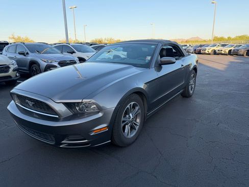 Used 2014 Ford Mustang Premium RWD image 3