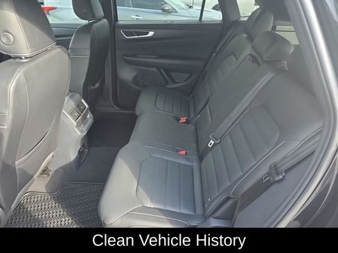 Used 2025 Volkswagen Atlas Cross Sport SEL image 3