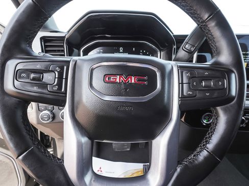 Used 2023 GMC Sierra 1500 Elevation image 17