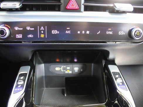 New 2026 Kia Sorento SX image 44