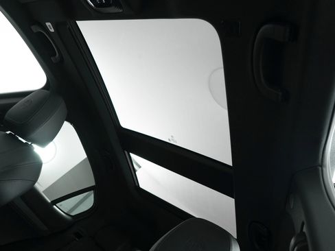 New 2025 Alfa Romeo Stelvio Sprint AWD/4WD image 32