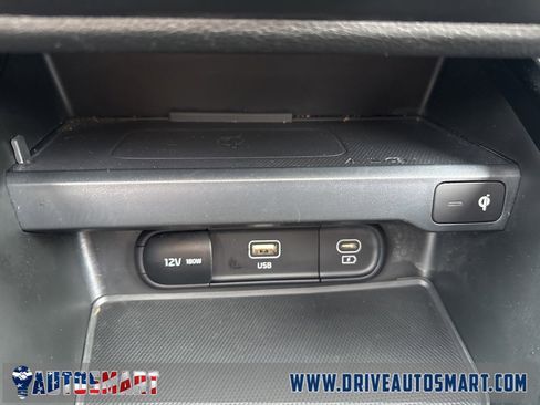 Used 2024 Kia Soul EX image 25