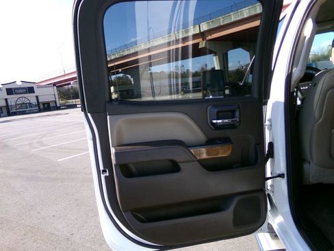 Used 2015 GMC Sierra 3500 SLT w/ Duramax Plus Package image 14