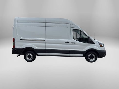 Used 2024 Ford Transit 250 148 High Roof RWD image 4