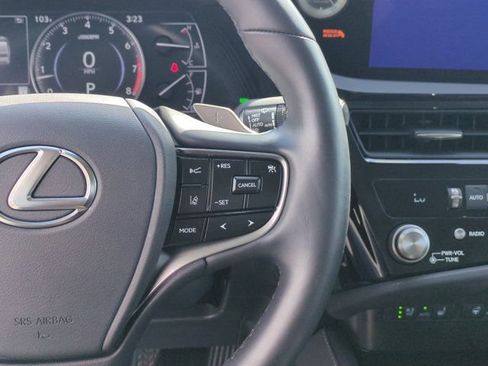 Used 2025 Lexus ES 350 w/ Premium Package FWD image 19