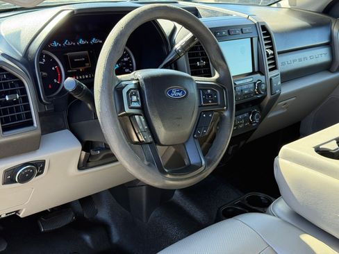 Used 2019 Ford F450 XL w/ Power Equipment Group image 4