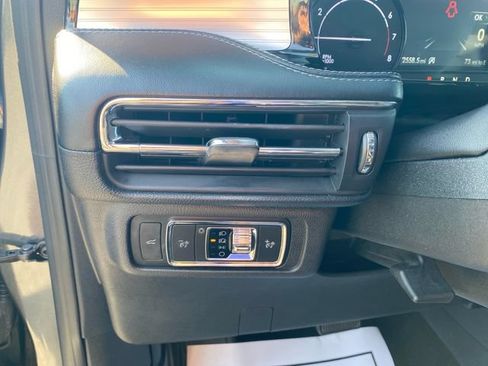 Used 2020 Lincoln Corsair FWD w/ Premium Package image 19