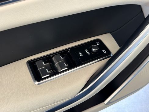 Used 2026 Jaguar F-PACE R-Dynamic S AWD/4WD image 15