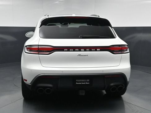 Certified 2025 Porsche Macan AWD/4WD image 9