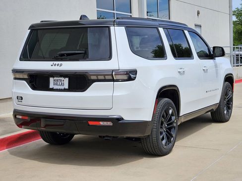 New 2026 Jeep Grand Wagoneer Summit image 3