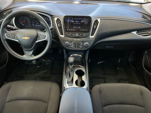 Used 2023 Chevrolet Malibu LT FWD image 4
