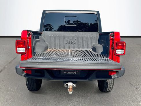 Used 2023 Jeep Gladiator Sport AWD/4WD image 24