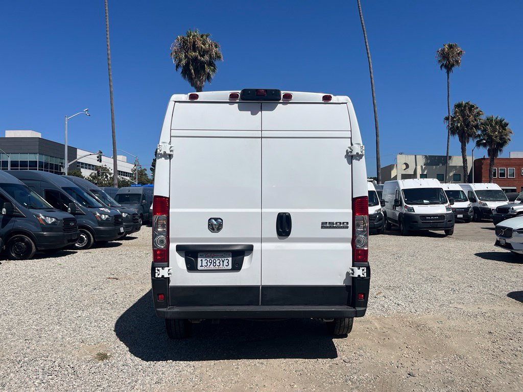 Used 2024 RAM ProMaster 2500 w/ Convenience Group FWD image 9