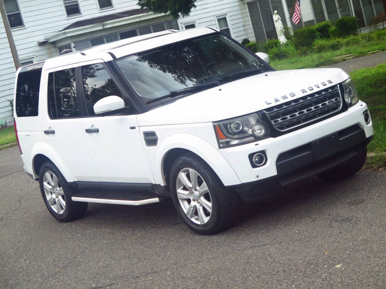 Used 2016 Land Rover LR4 HSE Silver Edition AWD/4WD image 24