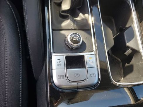 Used 2025 Kia Telluride SX image 29