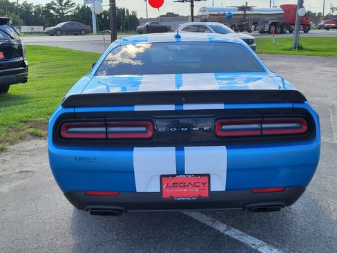 Used 2023 Dodge Challenger SRT Hellcat RWD image 3