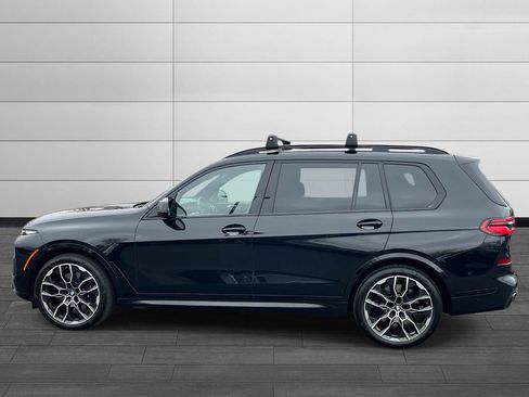Used 2025 BMW X7 M60i w/ Executive Package image 2