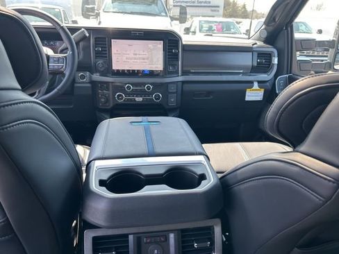 New 2026 Ford F350 Platinum w/ FX4 Off-Road Package image 20