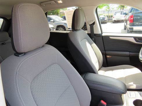Used 2022 Ford Escape SE w/ Convenience Package FWD image 28