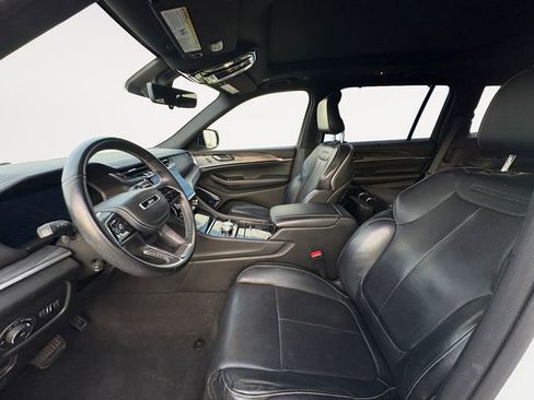 Used 2021 Jeep Grand Cherokee L Overland image 9