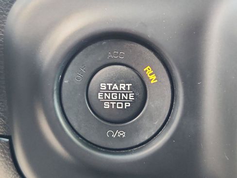 Used 2019 Jeep Wrangler Unlimited Sport S AWD/4WD image 16