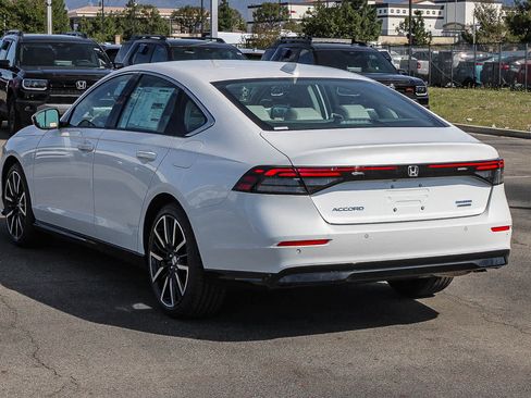 New 2026 Honda Accord Touring image 5