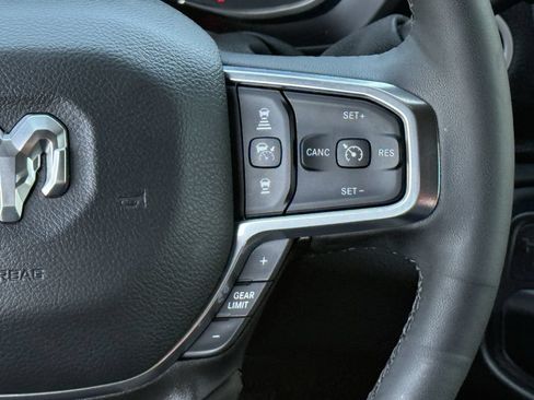 Used 2025 RAM 3500 Laramie AWD/4WD image 14