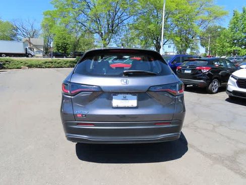 Used 2024 Honda HR-V LX image 5
