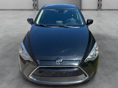 Used 2018 Toyota Yaris iA FWD image 33