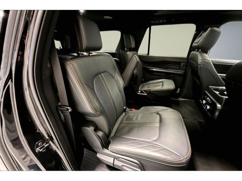 Used 2023 Ford Expedition Max Platinum image 28