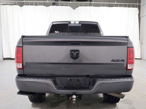 Used 2018 RAM 2500 Big Horn w/ Sport Appearance Group image 7