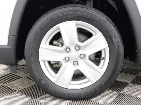Used 2022 Jeep Compass Latitude AWD/4WD image 35