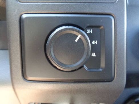 Used 2022 Ford F250 XL w/ Power Equipment Group AWD/4WD image 19