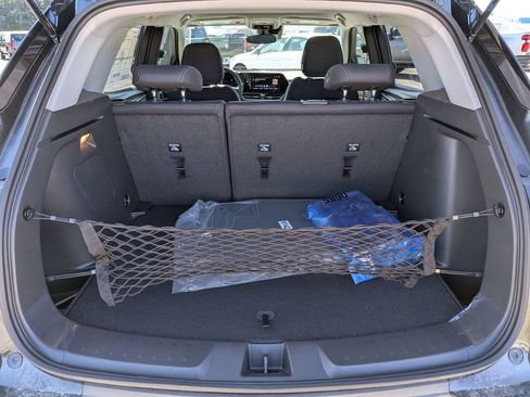New 2026 Chevrolet TrailBlazer LT w/ LPO, Blackout Package FWD image 24