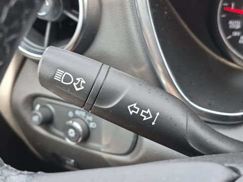 Used 2020 Chevrolet Blazer LT FWD image 26