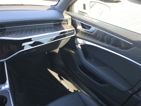 Used 2022 Audi A6 Premium Plus image 18