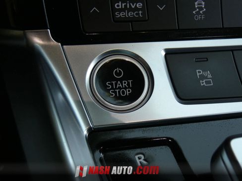 Used 2021 Audi e-tron Premium w/ Convenience Plus Package AWD/4WD image 55