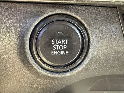 Used 2019 MAZDA MAZDA3 Sedan image 27