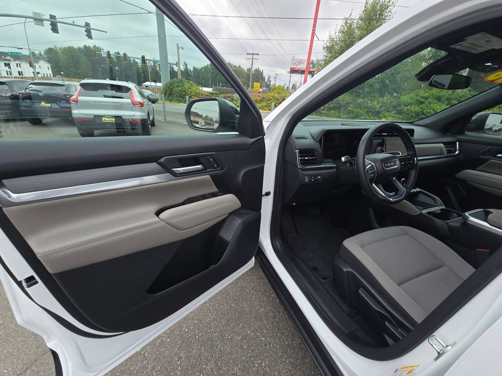 Used 2026 GMC Terrain Elevation AWD/4WD image 21