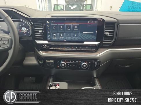 New 2026 GMC Sierra 1500 SLT w/ SLT Premium Plus Package AWD/4WD image 17