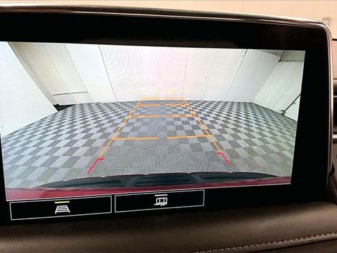 Used 2021 Chevrolet Tahoe Z71 image 25