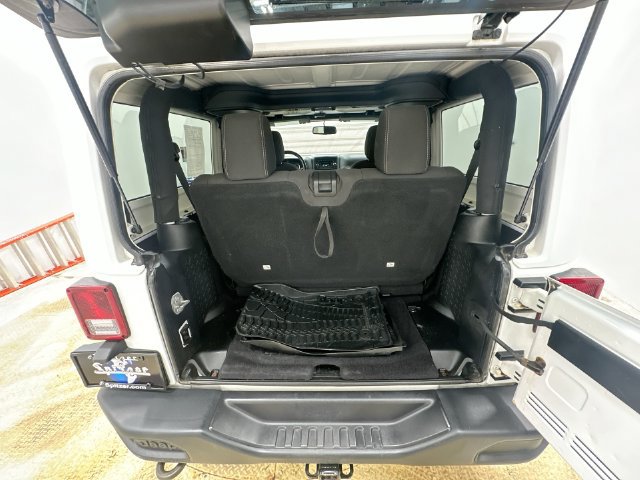 Used 2018 Jeep Wrangler Sport w/ Dual Top Group AWD/4WD image 28