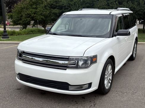 Used 2013 Ford Flex SEL w/ Class III Trailer Tow Pkg AWD/4WD image 4