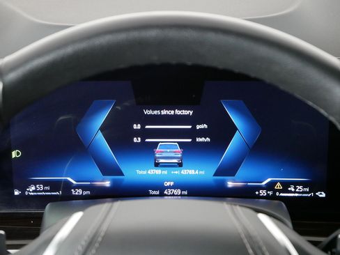 Used 2024 BMW X5 xDrive50e w/ Parking Assistance Package image 22